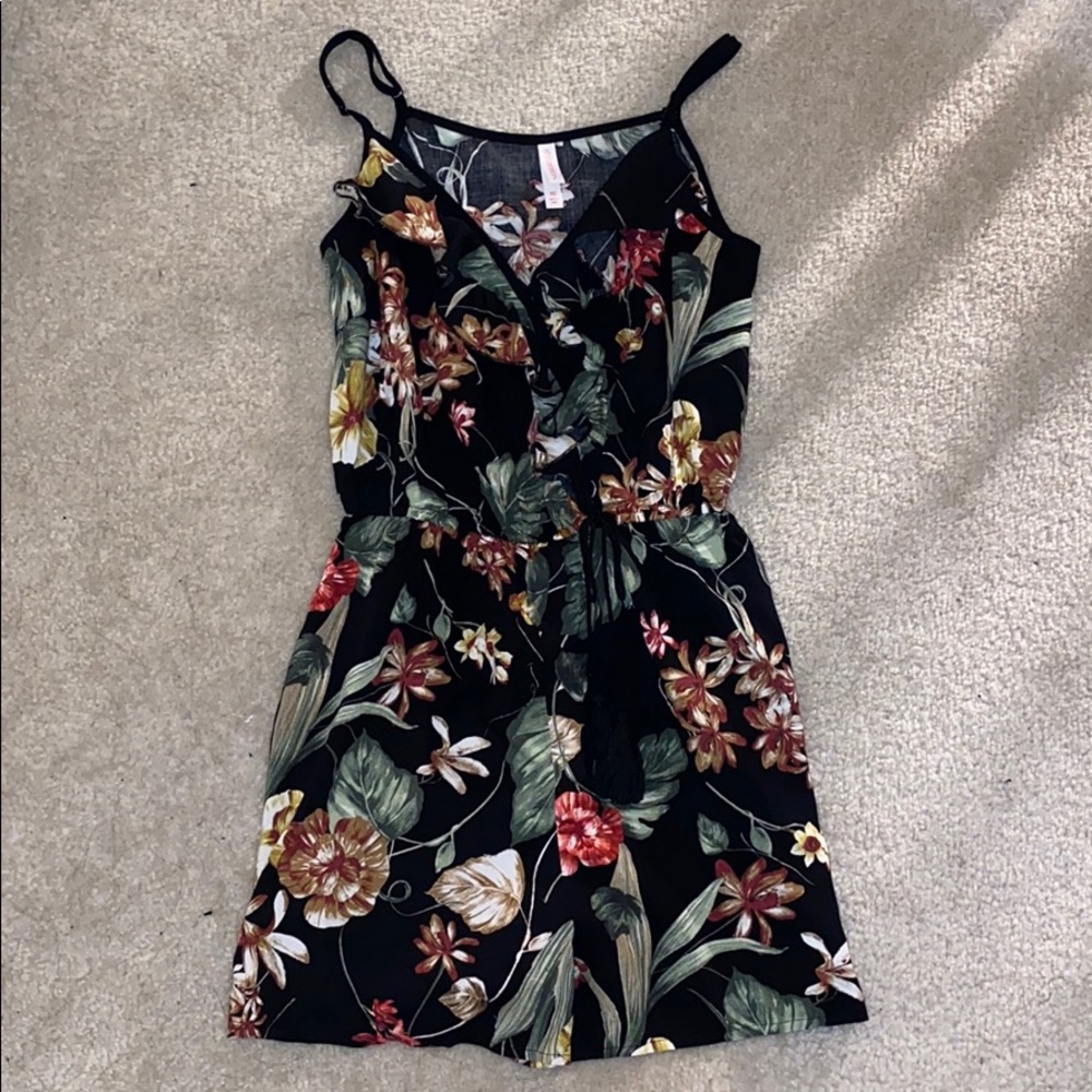 target xhilaration floral romper xs extra small
